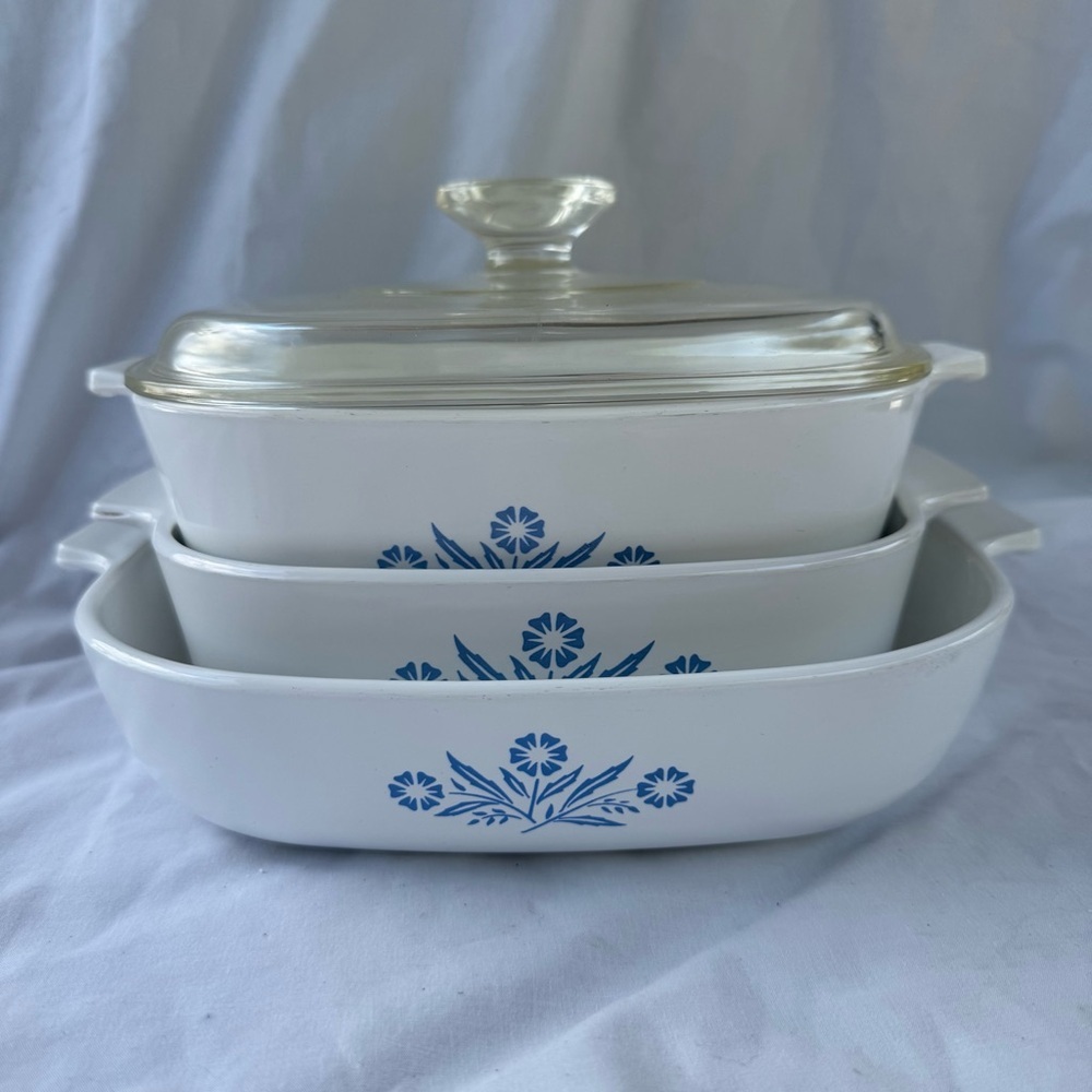 VTG CorningWare Blue Cornflower Casserole Dish Set of 3 with Lid P-10-B A-2-B